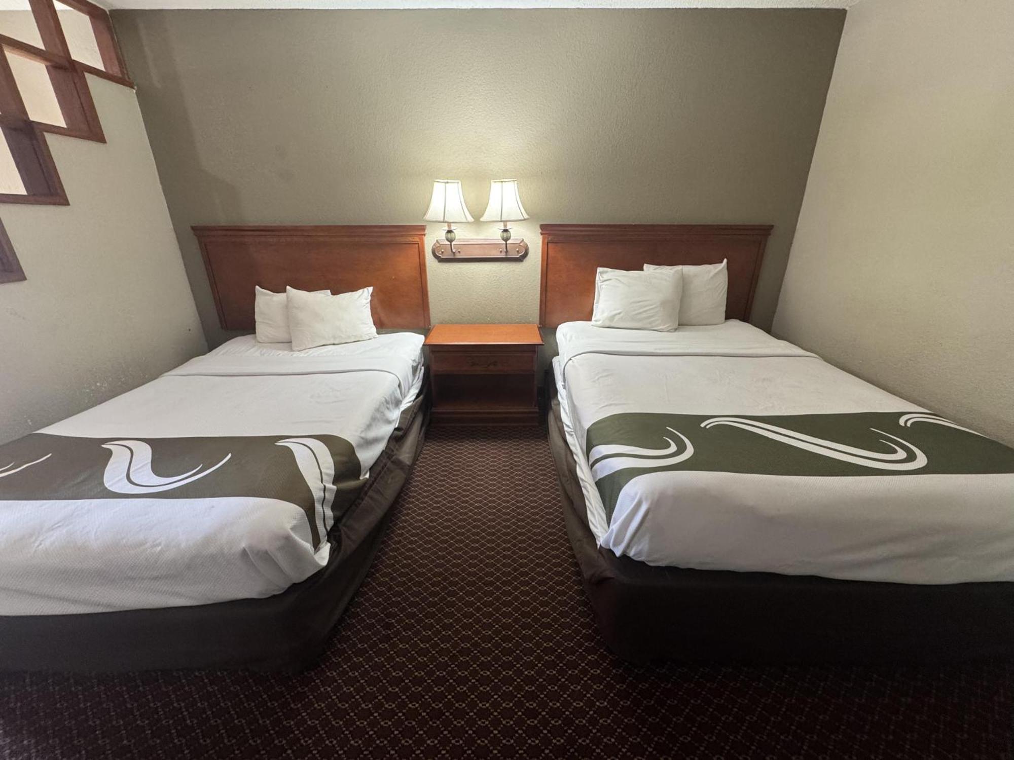 Rodeway Inn y Suites Fiesta Park San Antonio Exterior foto